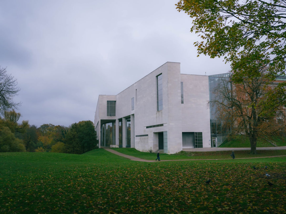 Exterior view of a contemporary art gallery in a Berlin art district